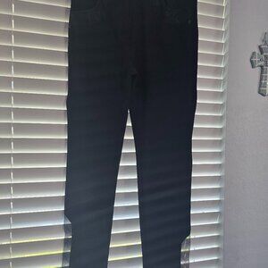Tesoro Moda black pants Size 4 with mesh at bottom and packets, Strechy stylish
